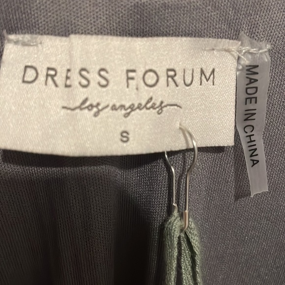 NWT- Silver Sequin Cocktail dress. Size small - Picture 4 of 6